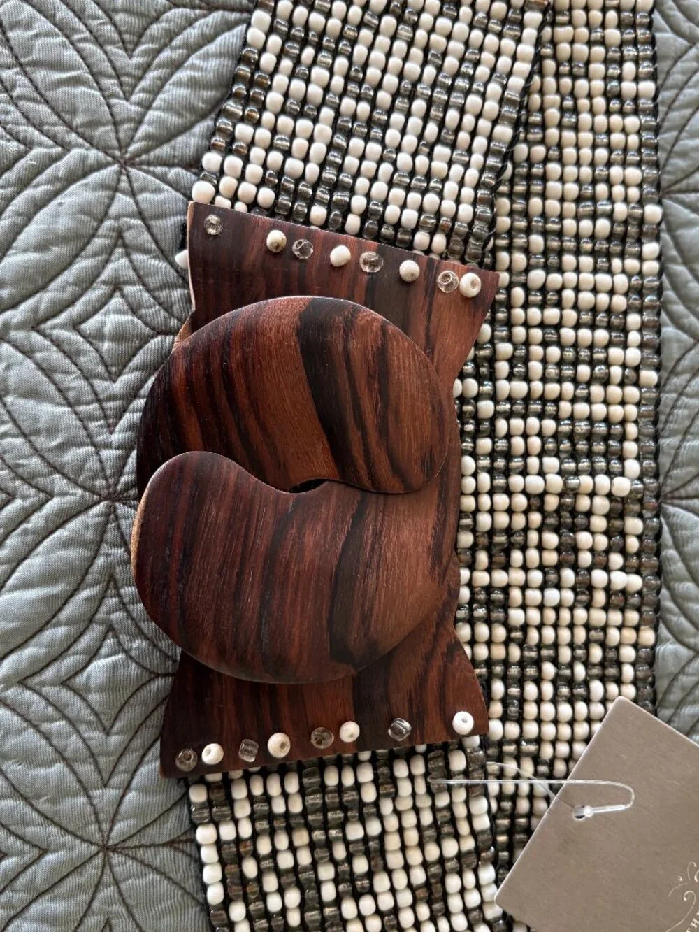 Gorgeous glass beaded stretchy belt.